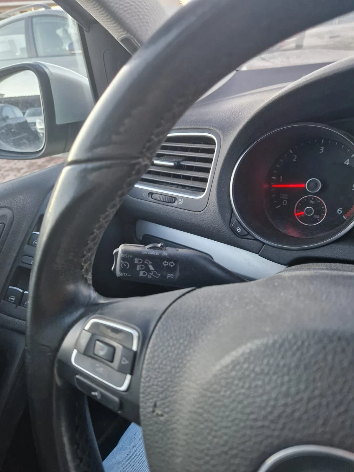 VW Golf КАТО НОВ - изображение 10