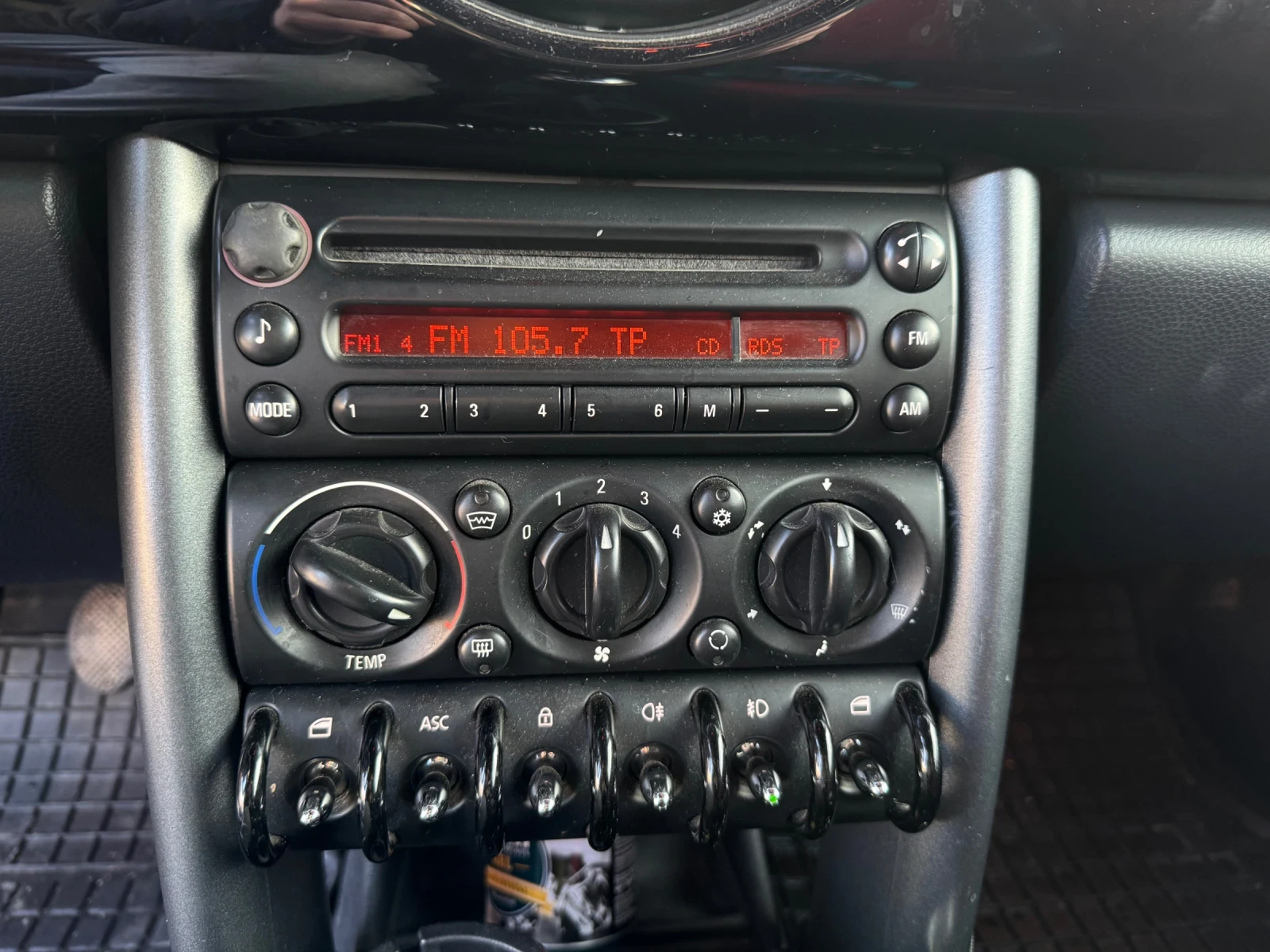 Mini Cooper 1.6 limited, снимка 11 - Автомобили и джипове - 53658884