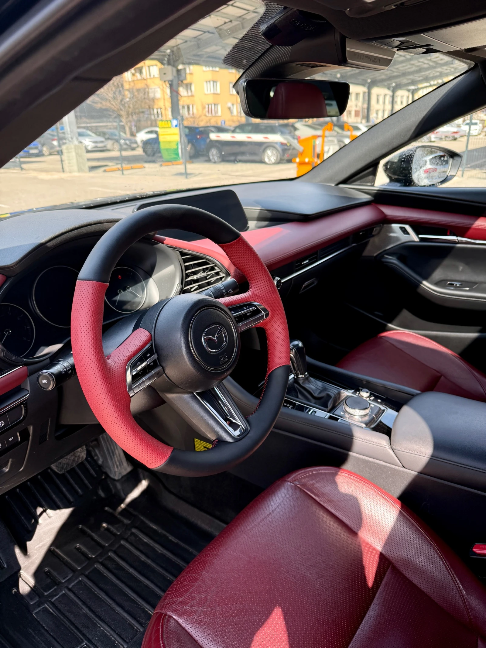 Mazda 3 2.5 Turbo 4x4 BOSE, снимка 8 - Автомобили и джипове - 53683741