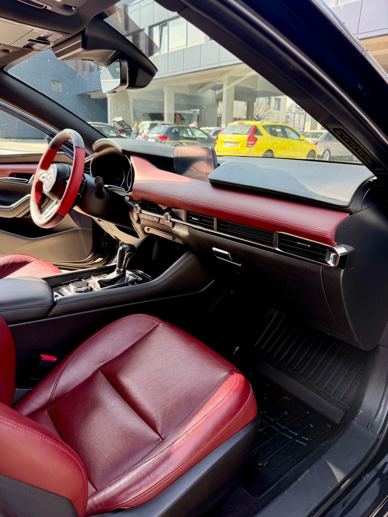 Mazda 3 2.5 Turbo 4x4 BOSE, снимка 9 - Автомобили и джипове - 53683741