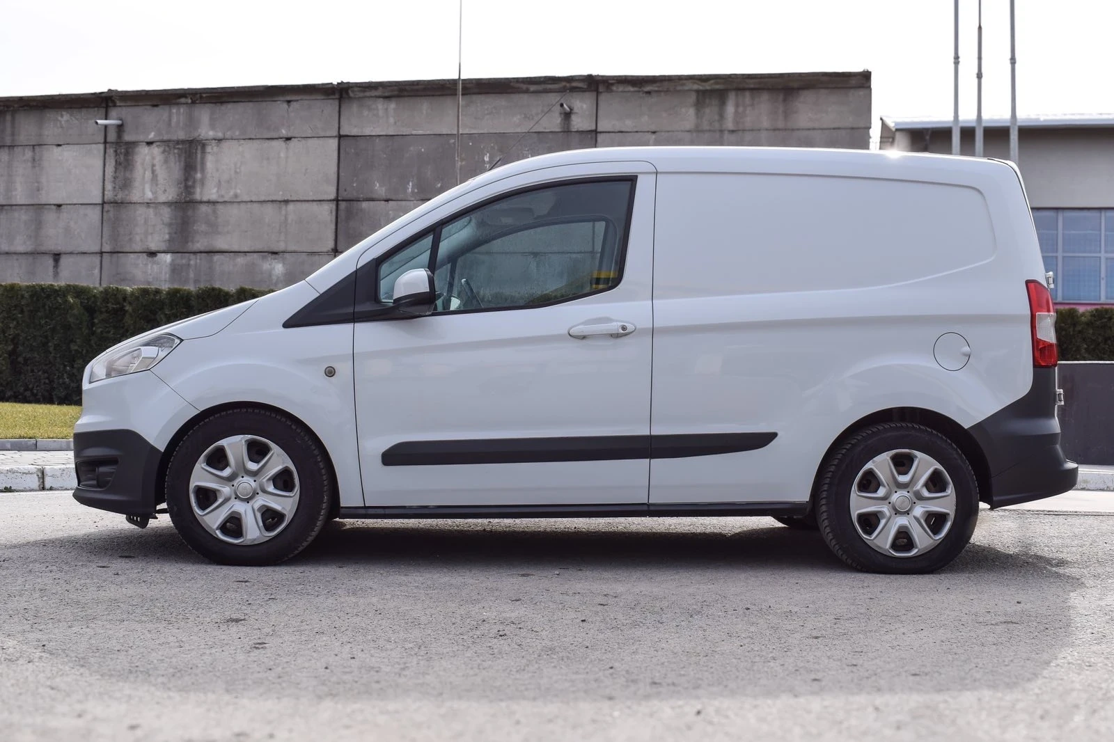 Ford Courier РЕАЛНИ КМ/90кс/ПОДГРЕВ - изображение 3