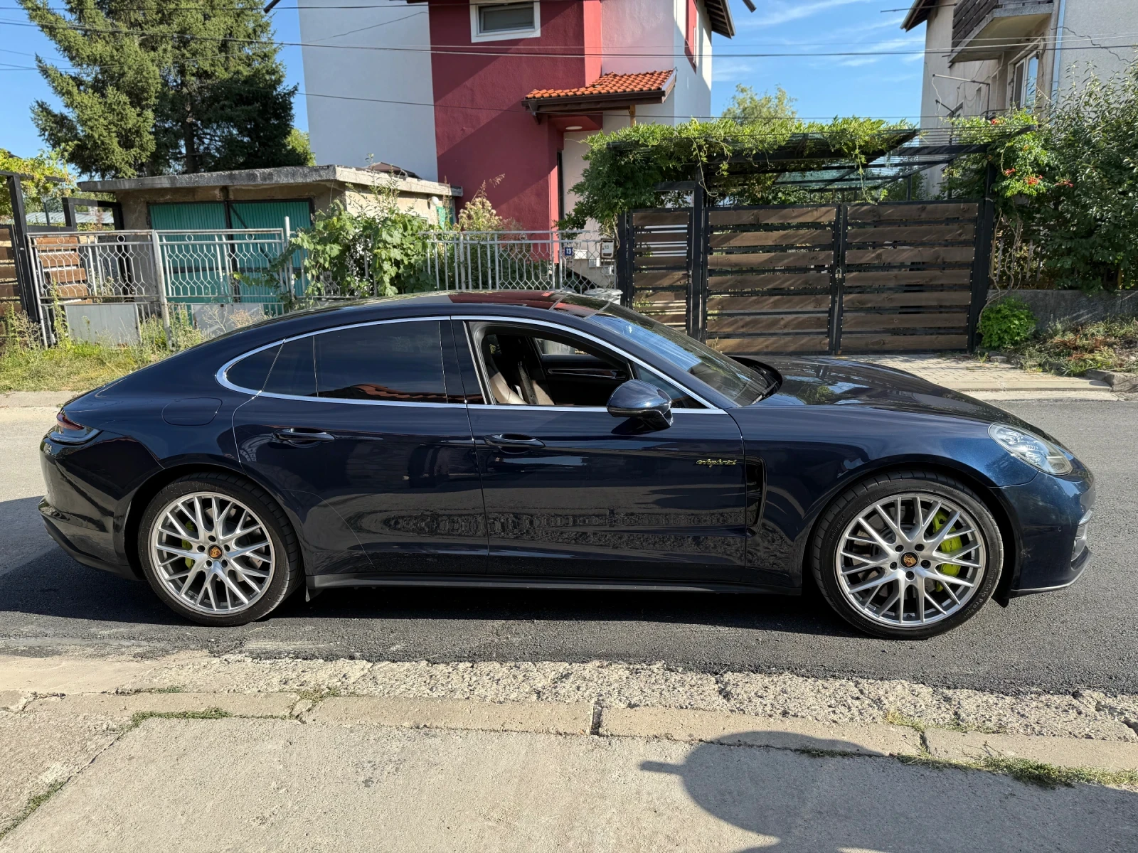 Porsche Panamera 4s e-hybrid 560 БАРТЕР ЛИЗИНГ, снимка 2 - Автомобили и джипове - 54068931