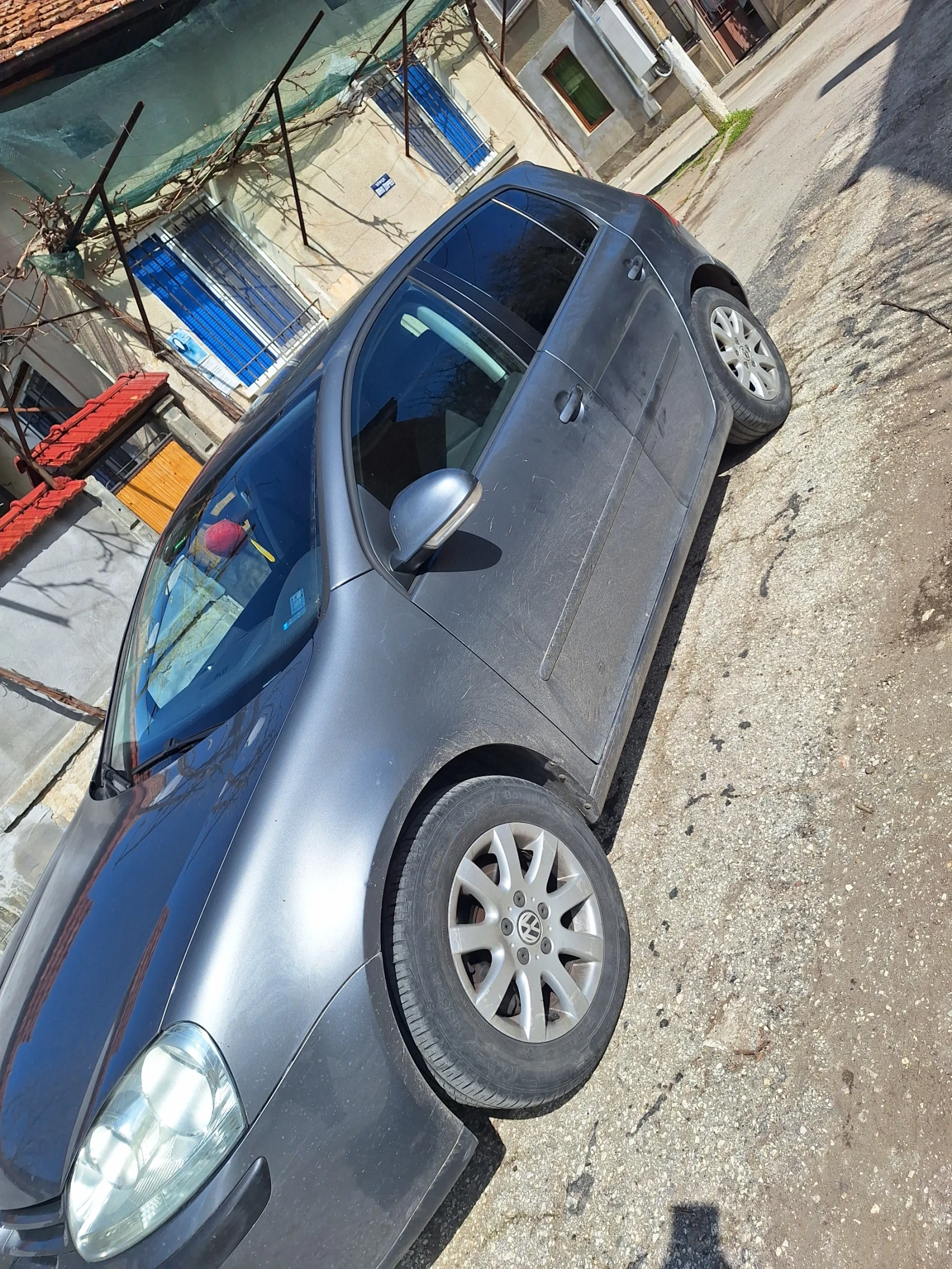 VW Golf Голф 5 1.9 105, снимка 3 - Автомобили и джипове - 54122522