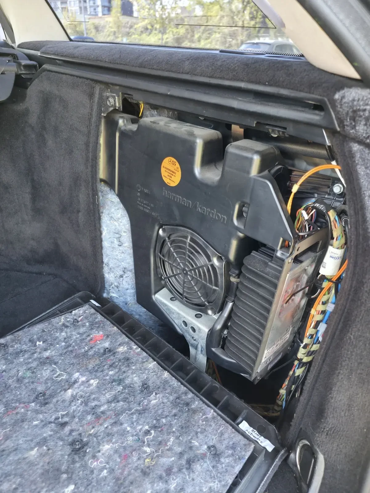 Mercedes-Benz C 320, снимка 15 - Автомобили и джипове - 54333123