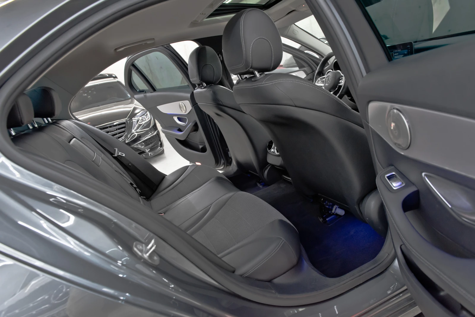 Mercedes-Benz C 220 D* 63 AMG* Multibeam* 194�� | Mobile.bg � ����������� 14