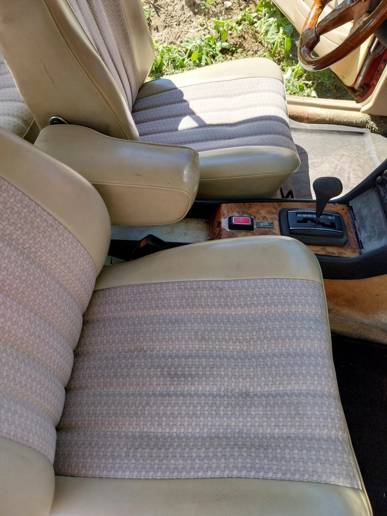 Mercedes-Benz 123 2.8, снимка 11 - Автомобили и джипове - 54661137