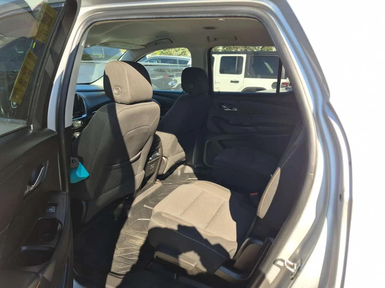 Chevrolet Traverse LT CLOTH| 2 КЛЮЧА | ПОДГРЕВИ | CARFAX | АВТОКРЕДИТ, снимка 13 - Автомобили и джипове - 54887754