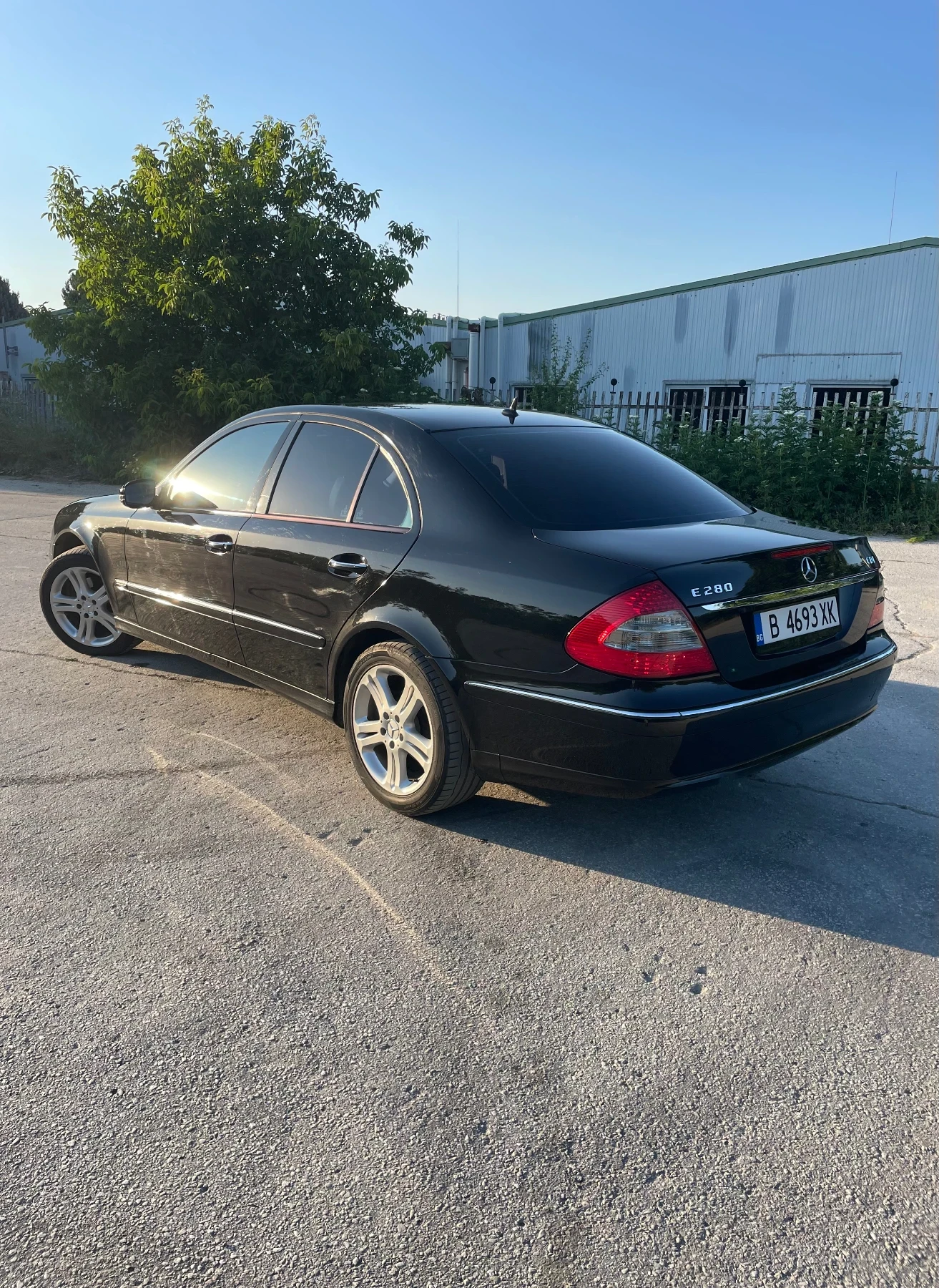 Mercedes-Benz E 280, снимка 4 - Автомобили и джипове - 55142614