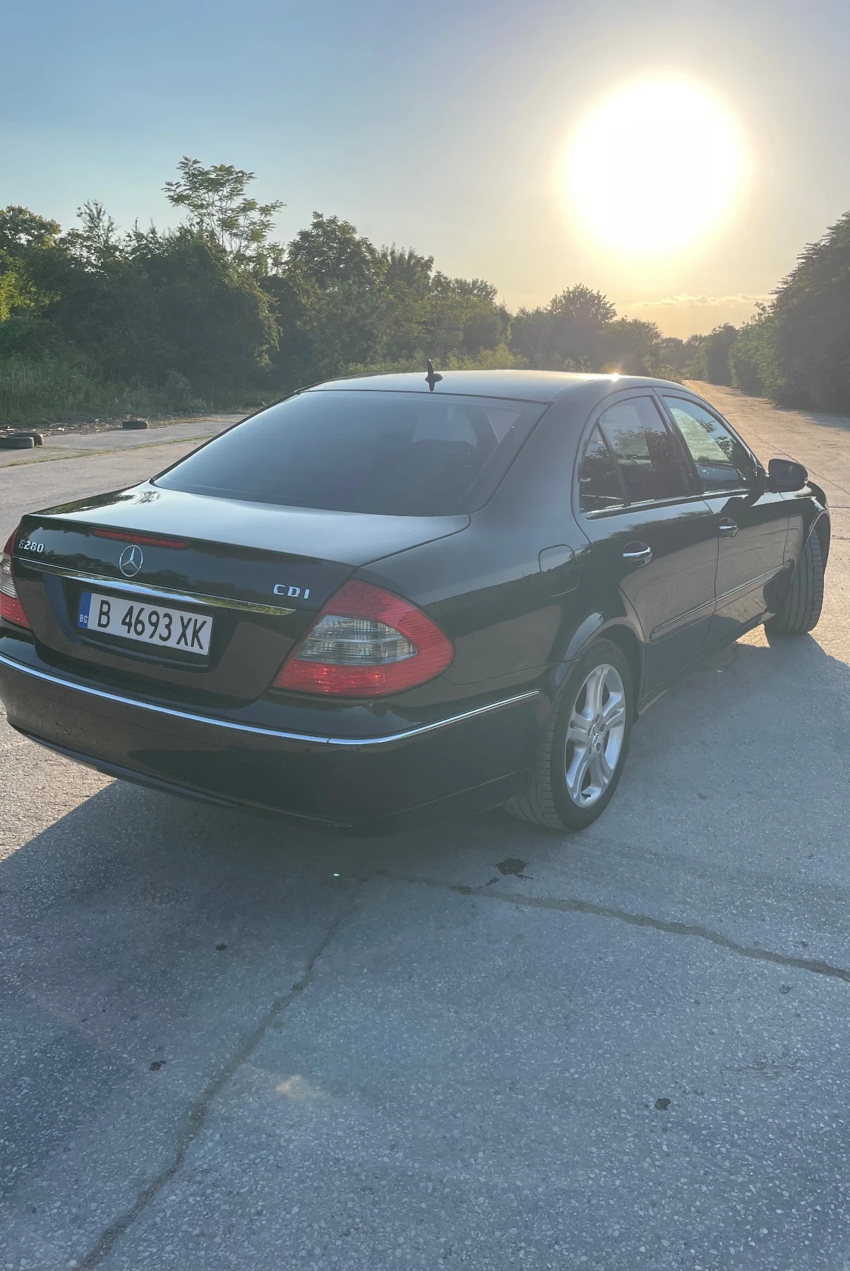 Mercedes-Benz E 280, снимка 3 - Автомобили и джипове - 55142614