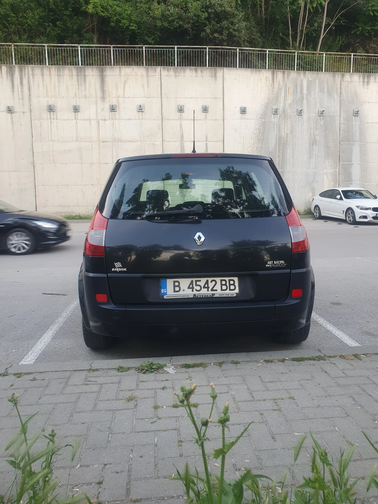 Renault Scenic Megan , снимка 4 - Автомобили и джипове - 55317699