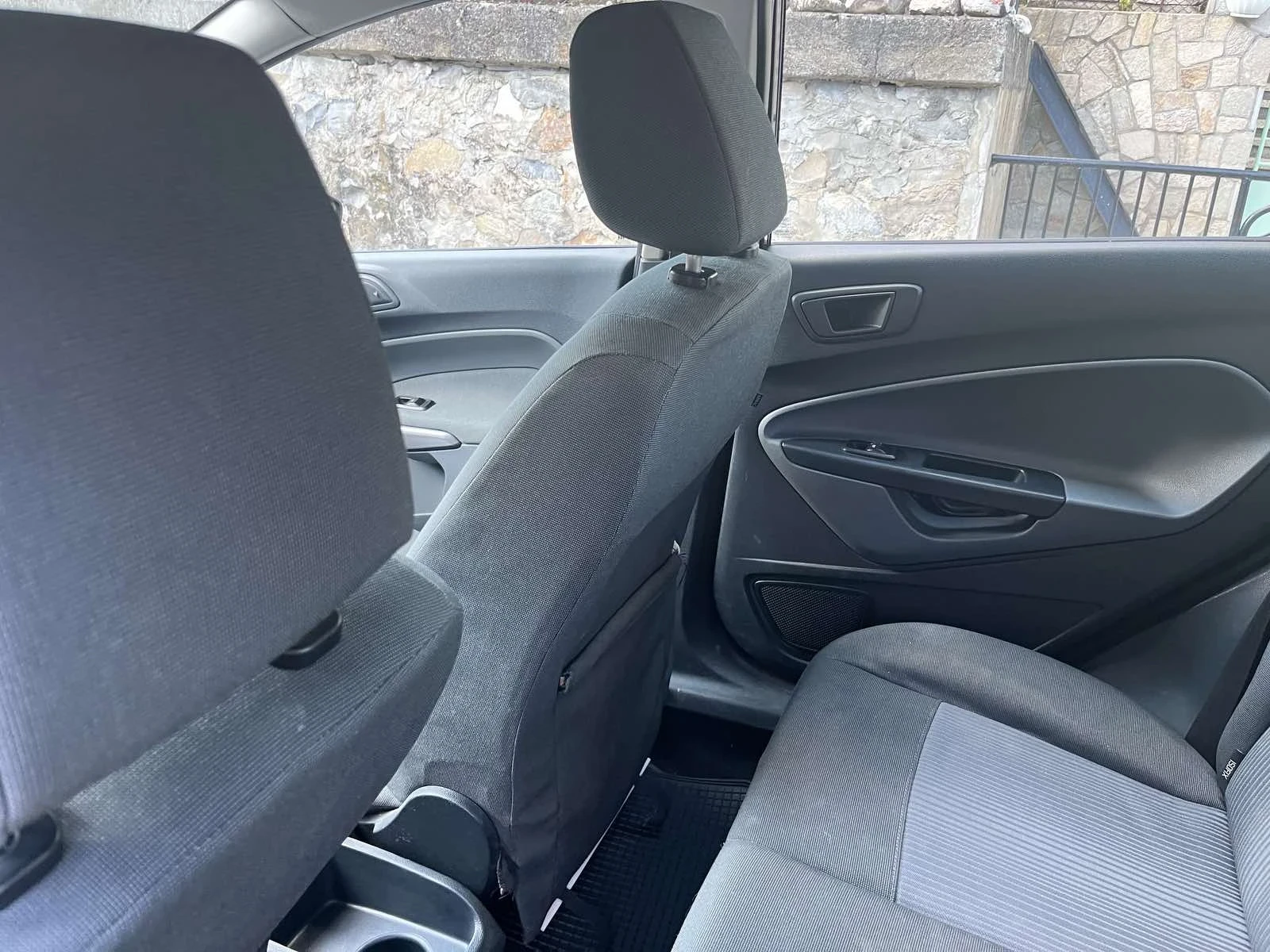 Ford Fiesta, снимка 5 - Автомобили и джипове - 55677827