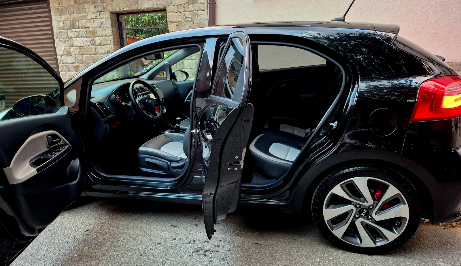 Kia Rio 1.2i-FACE LIFT-LUX-верига-нави-кожа, снимка 12 - Автомобили и джипове - 55781629