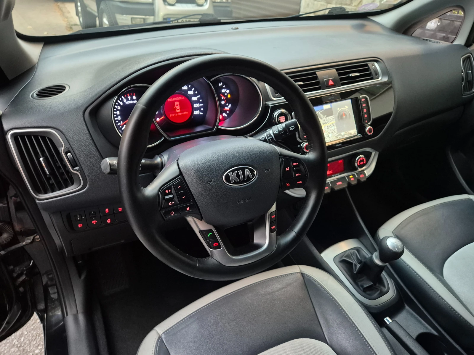 Kia Rio 1.2i-FACE LIFT-LUX-верига-нави-кожа, снимка 11 - Автомобили и джипове - 55781629
