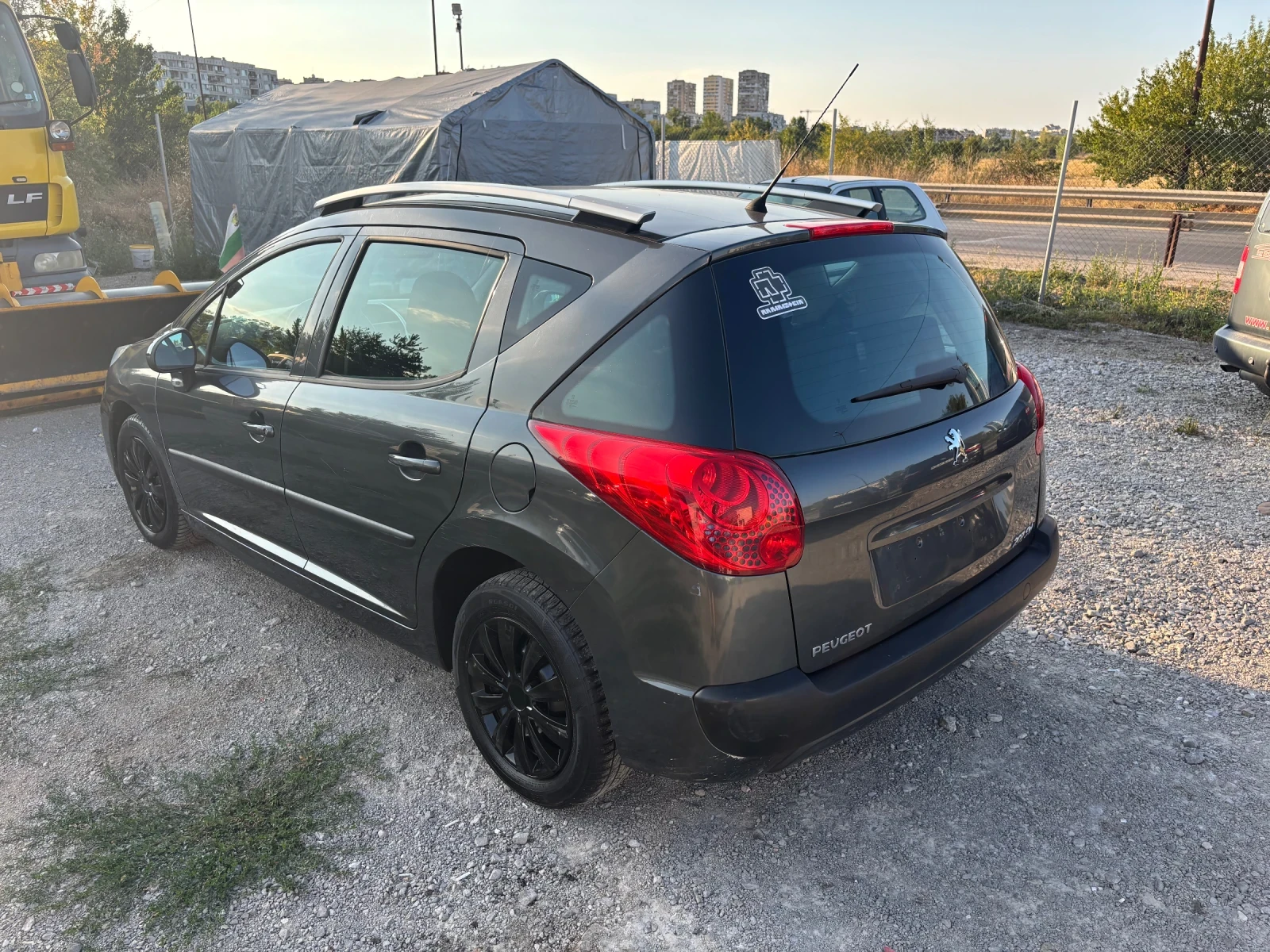 Peugeot 207 1.6HDI, снимка 5 - Автомобили и джипове - 55786752