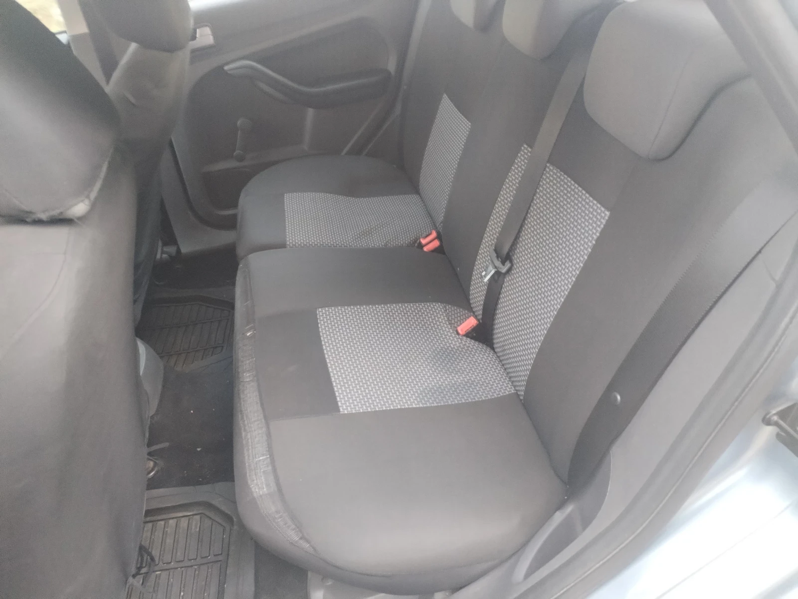 Ford Focus Hechbeg, снимка 7 - Автомобили и джипове - 55922659