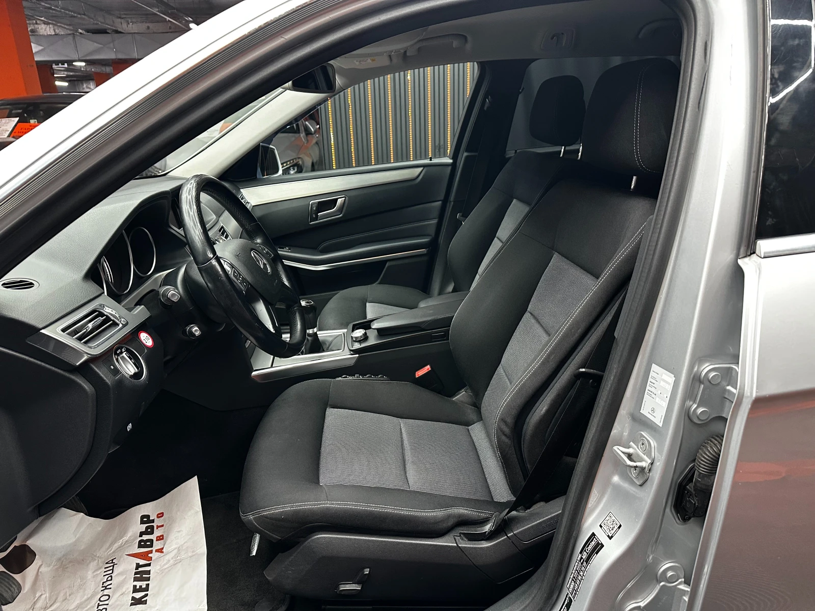Mercedes-Benz E 220 2.2d 170 к.с., снимка 8 - Автомобили и джипове - 55951096