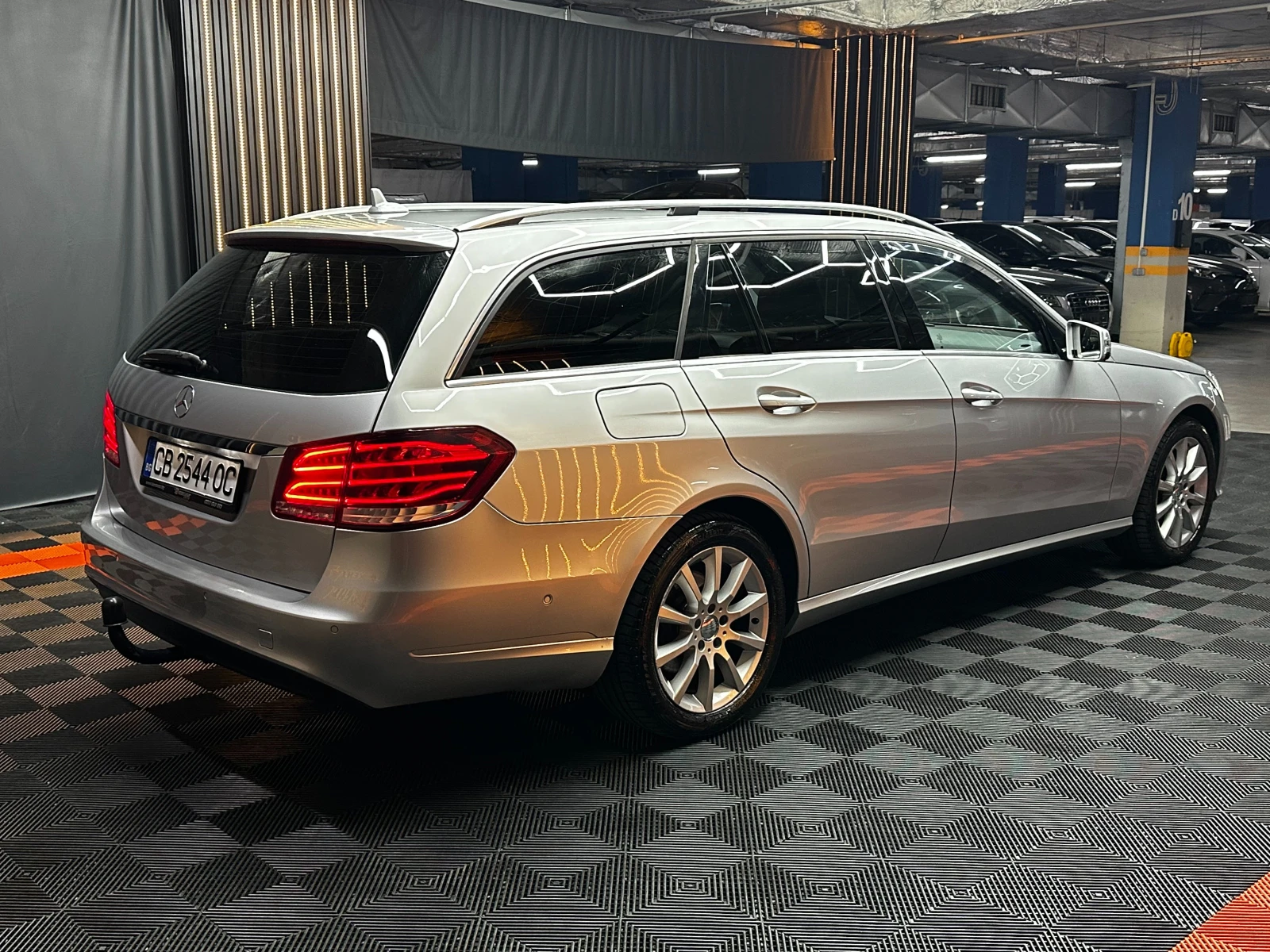 Mercedes-Benz E 220 2.2d 170 к.с., снимка 5 - Автомобили и джипове - 55951096