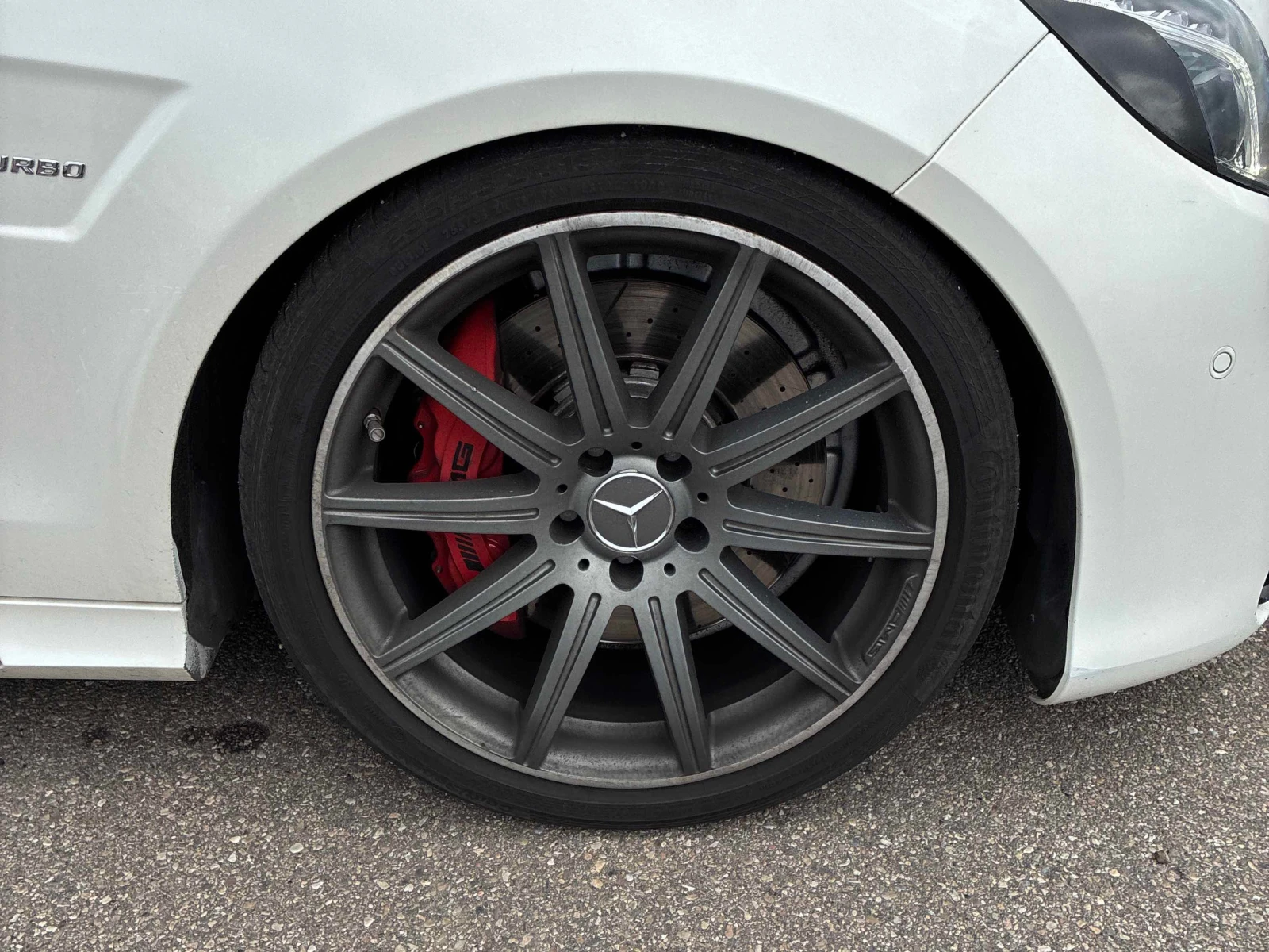 Mercedes-Benz E 63 AMG s / Distronic / Harman Kardon / Carfax /Автокредит, снимка 7 - Автомобили и джипове - 55986696