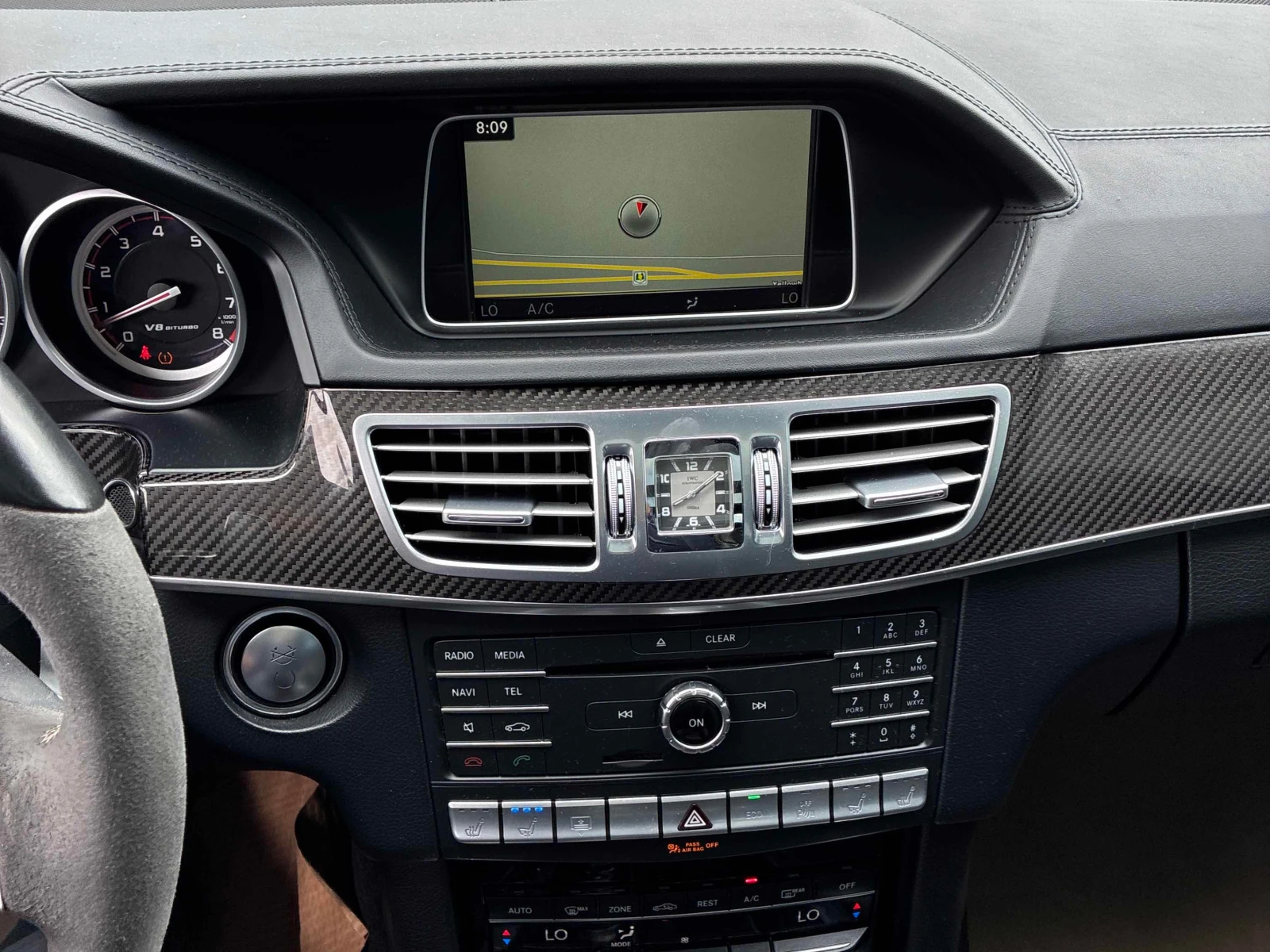 Mercedes-Benz E 63 AMG s / Distronic / Harman Kardon / Carfax /Автокредит, снимка 9 - Автомобили и джипове - 55986696