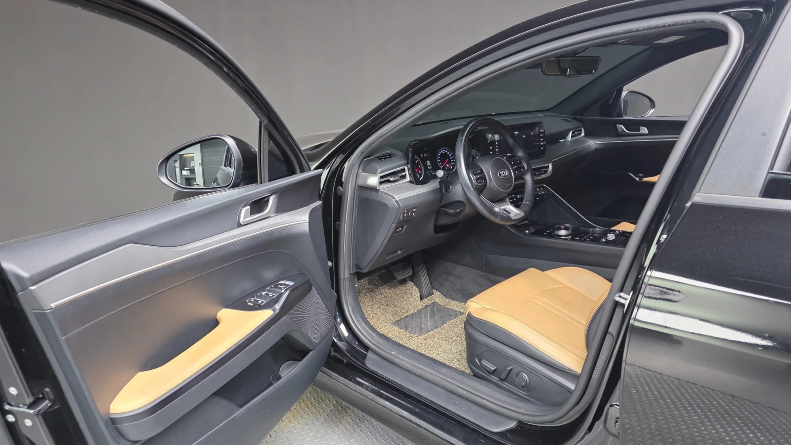 Kia K5 2, 0 Prestige, снимка 9 - Автомобили и джипове - 56354250