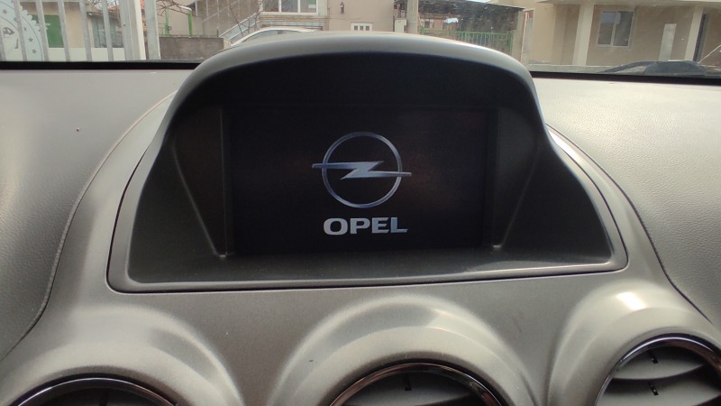 Opel Antara 4x4 NAVI  PDC  КОЖА  146х.км., снимка 15 - Автомобили и джипове - 44806984