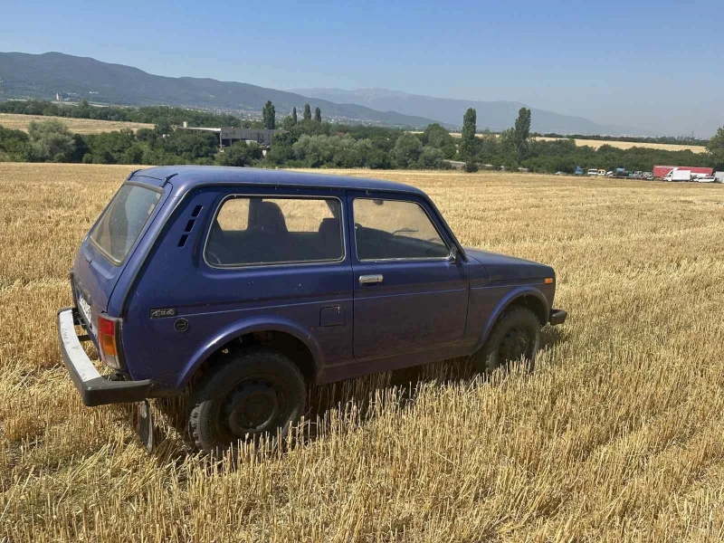 Lada Niva 1.7 КАРБОРАТОР С ГАЗ , снимка 10 - Автомобили и джипове - 47474991