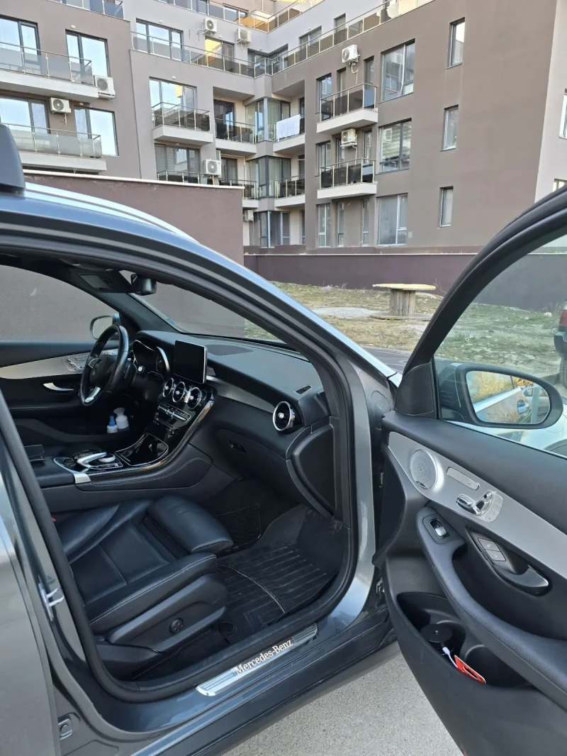 Mercedes-Benz GLC 300, снимка 7 - Автомобили и джипове - 49426761