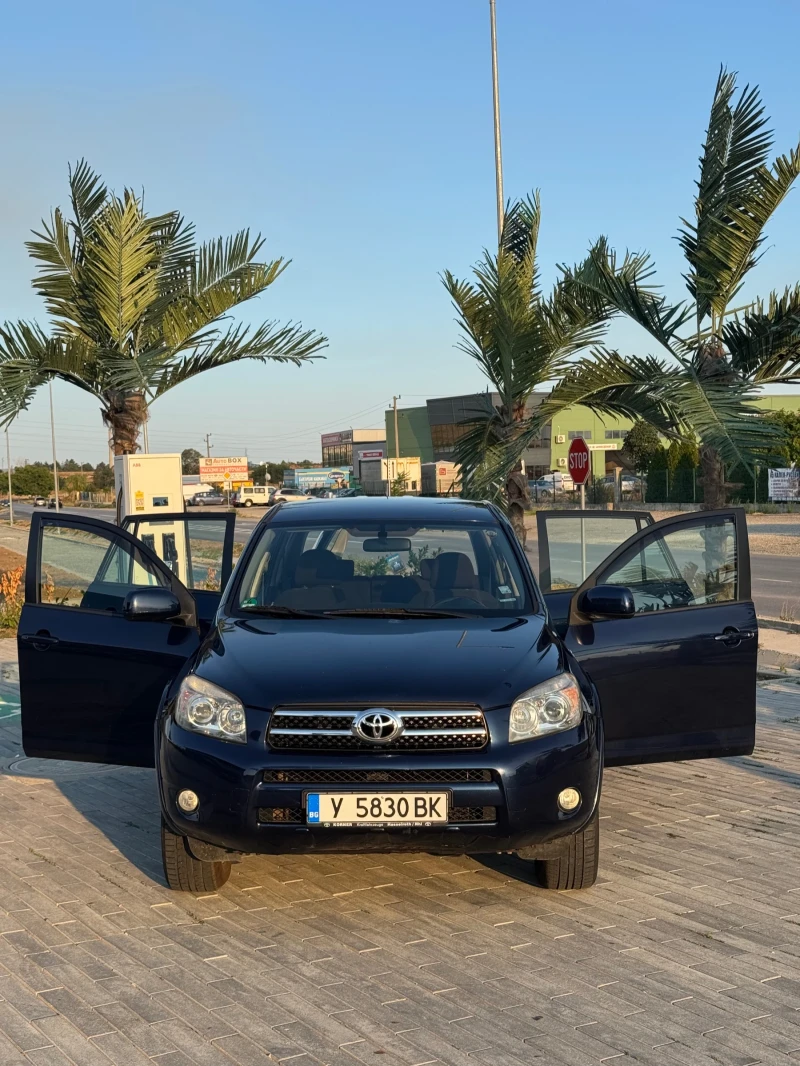 Toyota Rav4 2.2 D-CAT, снимка 2 - Автомобили и джипове - 51267027