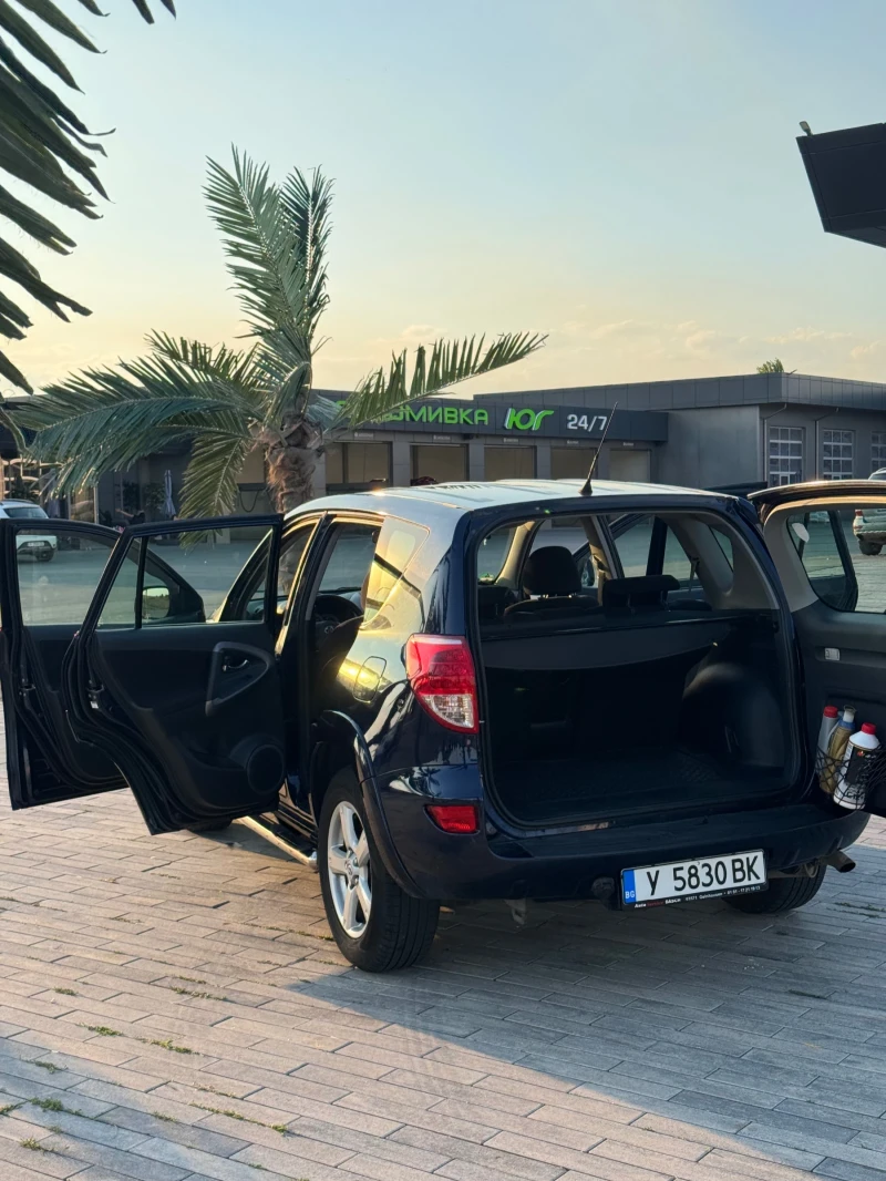 Toyota Rav4 2.2 D-CAT, снимка 6 - Автомобили и джипове - 51267027