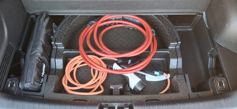 Kia Niro EV 64kWh ExecutiveLine full electric 204PS, снимка 17 - Автомобили и джипове - 52712239