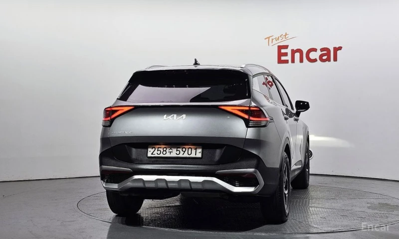 Kia Sportage, снимка 4 - Автомобили и джипове - 52801245