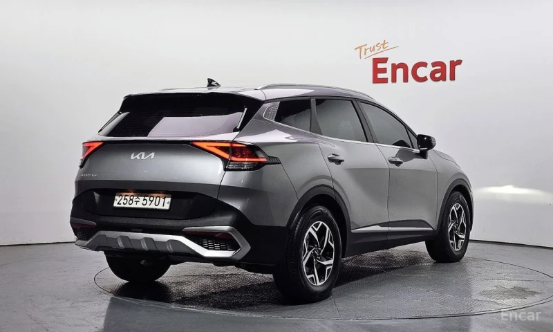 Kia Sportage, снимка 2 - Автомобили и джипове - 52801245