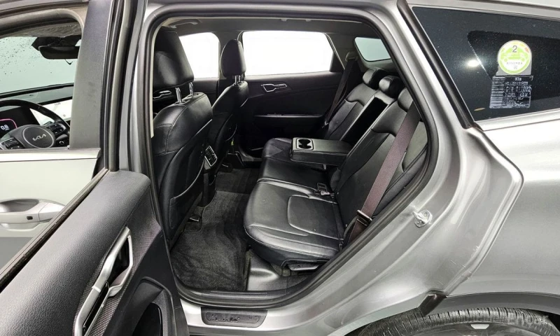 Kia Sportage, снимка 11 - Автомобили и джипове - 52801245