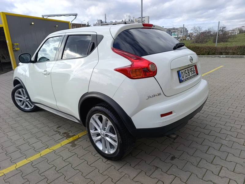 Nissan Juke 1.6 DIG-T tekna, снимка 8 - Автомобили и джипове - 53021600