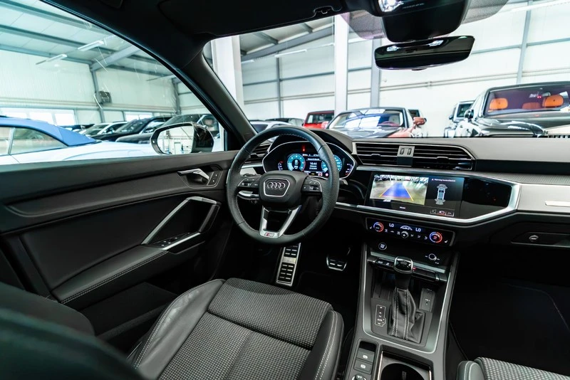 Audi Q3 Sportback 35 TDI S Line - изображение 9