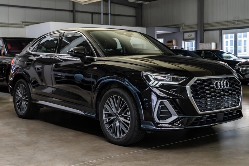 Audi Q3 Sportback 35 TDI S Line - изображение 3