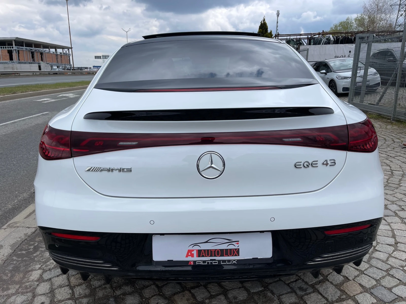 Mercedes-Benz EQE AMG-476ps - изображение 5