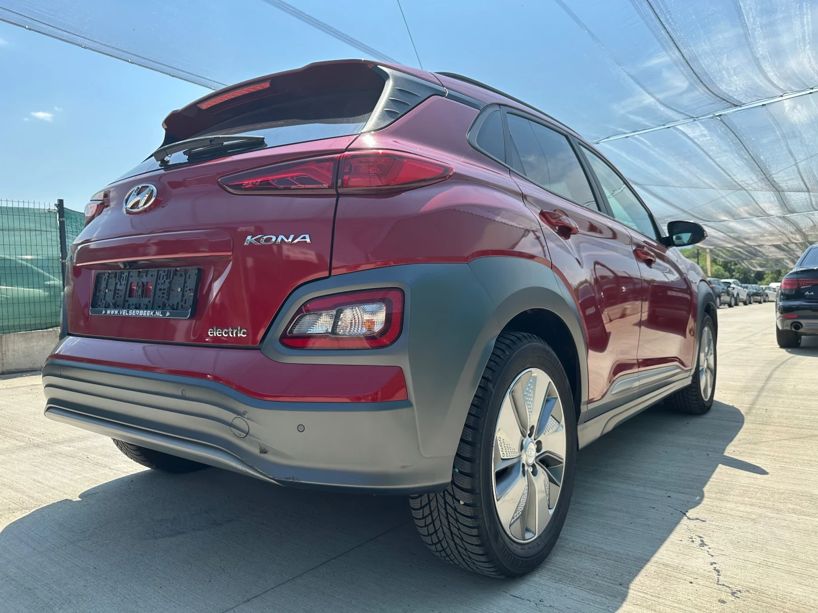 Hyundai Kona PREMIUM 64KWh/BLUELINK/HEADUP/DISSTR/KRELL - изображение 4