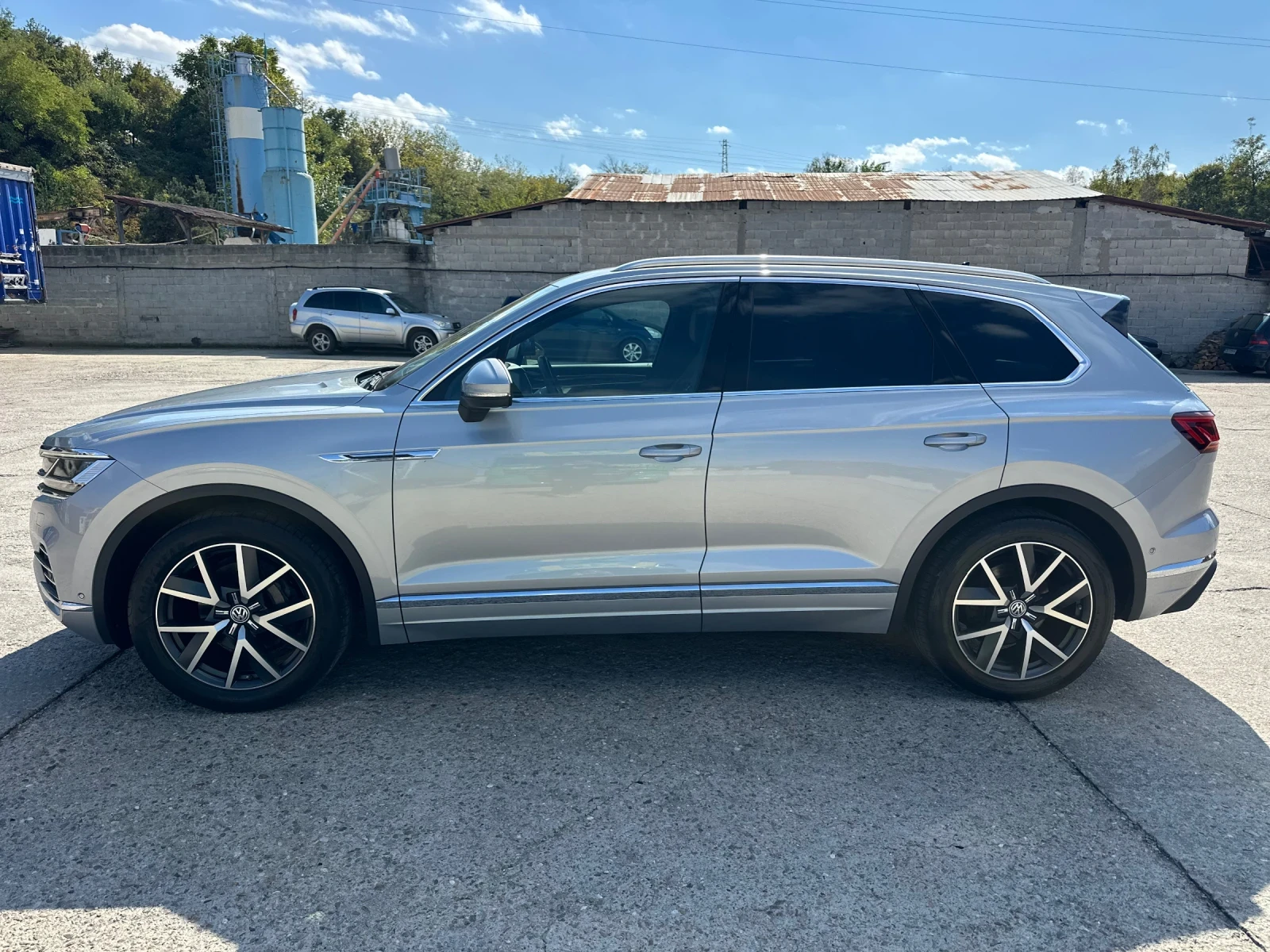VW Touareg  - изображение 2