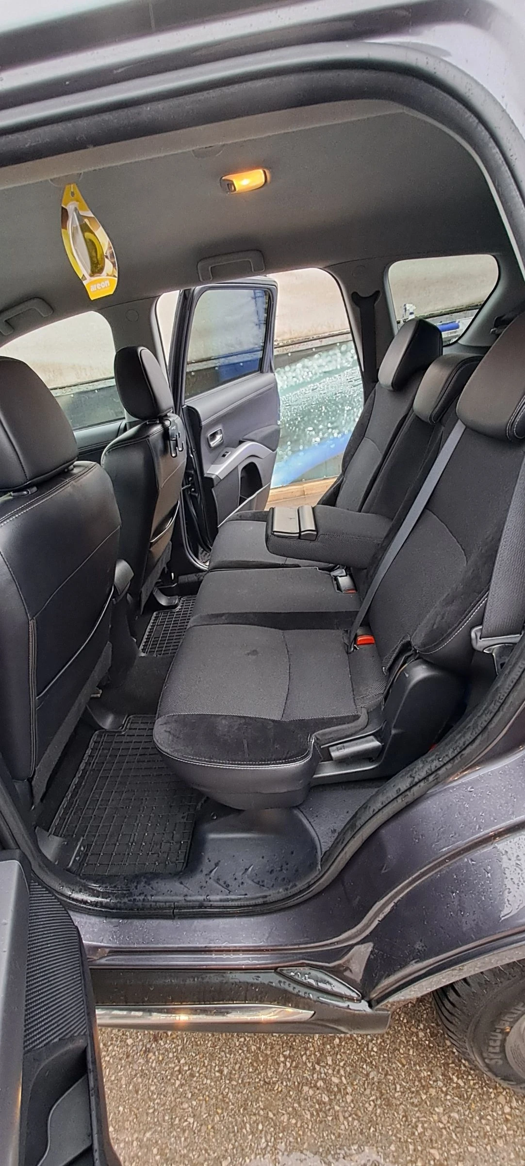 Mitsubishi Outlander 2.2 DiD 177 к.с. - изображение 10