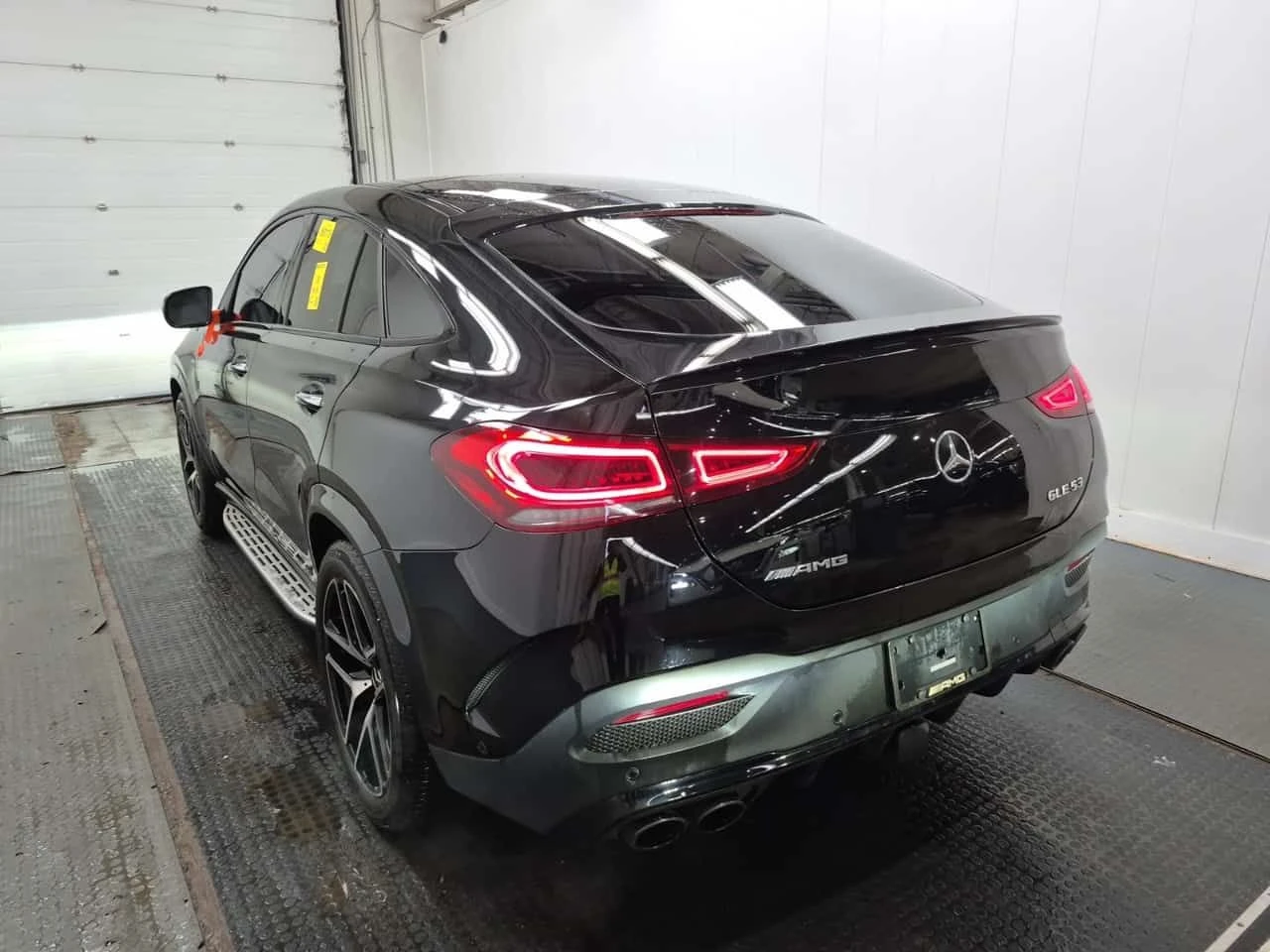 Mercedes-Benz GLE 53 4MATIC  AMG COUPE | HEAD UP | ОБДУХВАНЕ | ДВА КЛЮЧА, снимка 4 - Автомобили и джипове - 53894531