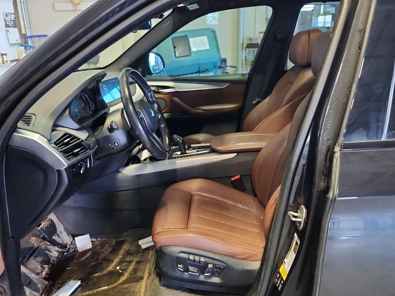 BMW X5 * XDRIVE35I * Кeyless * 360 * ПАНОРАМА * ПАМЕТ, снимка 8 - Автомобили и джипове - 54218159