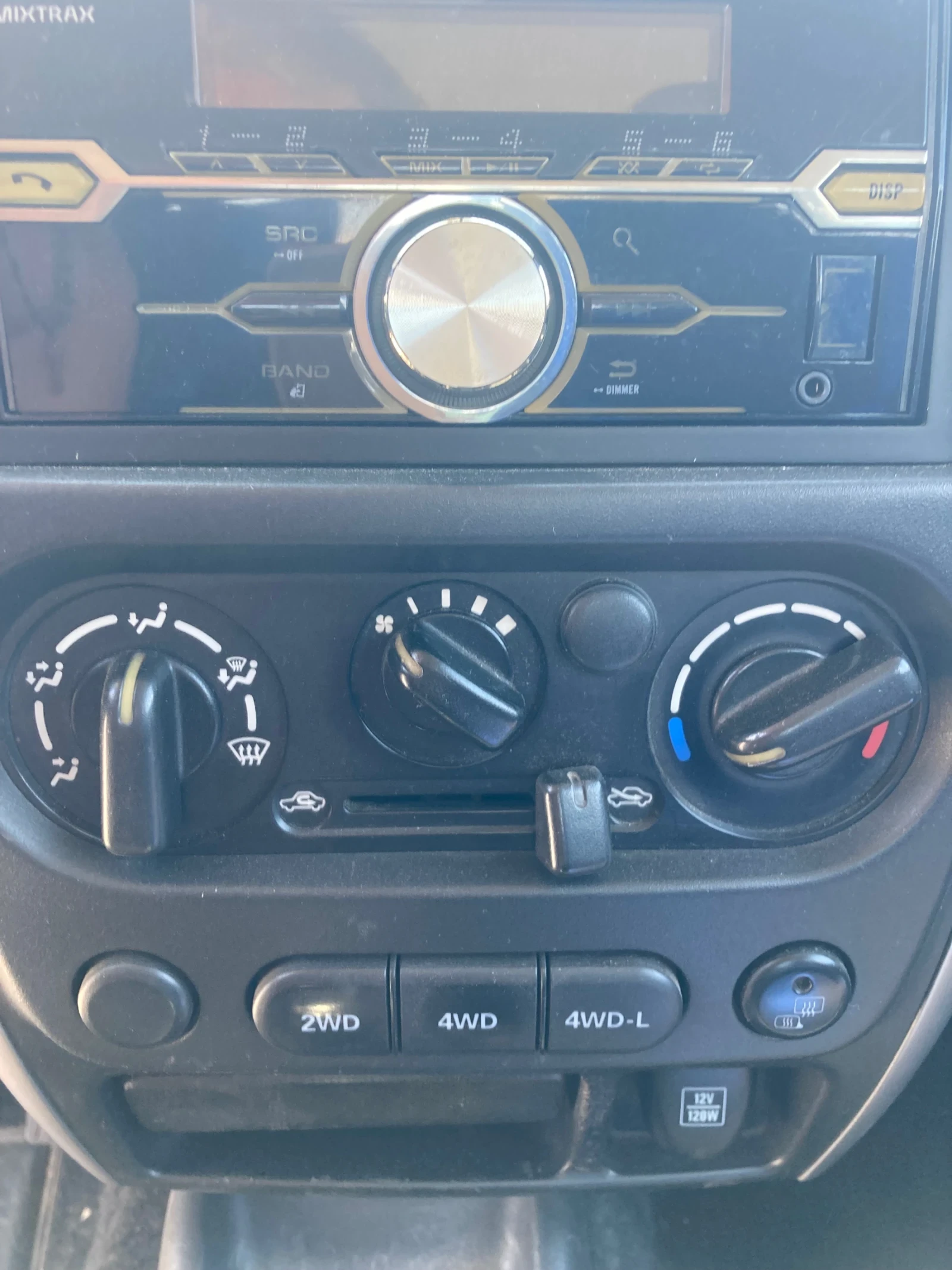 Suzuki Jimny 1.5 DCI, снимка 6 - Автомобили и джипове - 55058931