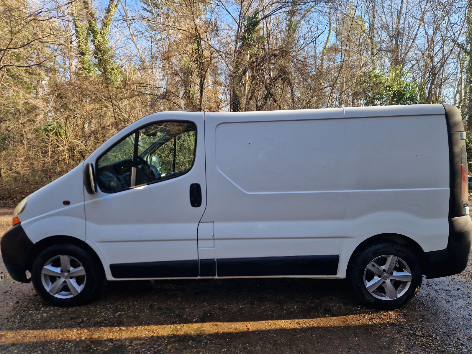 Renault Trafic 1.9 DCI - изображение 2