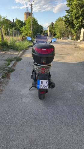 Kymco People 200i, снимка 13