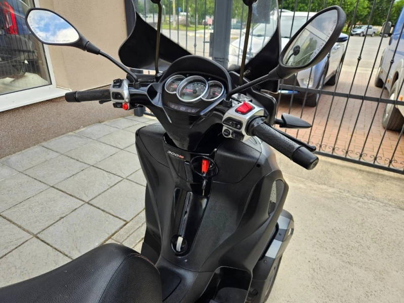 Piaggio Mp3 300ie, ABS, LT, Urban, 2017г., снимка 9 - Мотоциклети и мототехника - 51893835