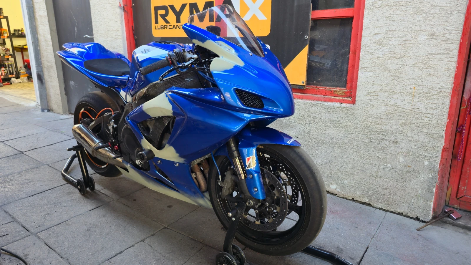 Suzuki Gsxr K7 750