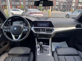 BMW 330 * 330i xDrive * ПОДГРЕВИ * ПАНО * KEYLESS * CARFAX, снимка 9