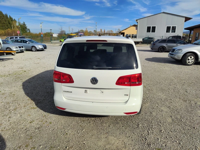 VW Touran 1.6TDI AUTOMATIC , снимка 5 - Автомобили и джипове - 47621102