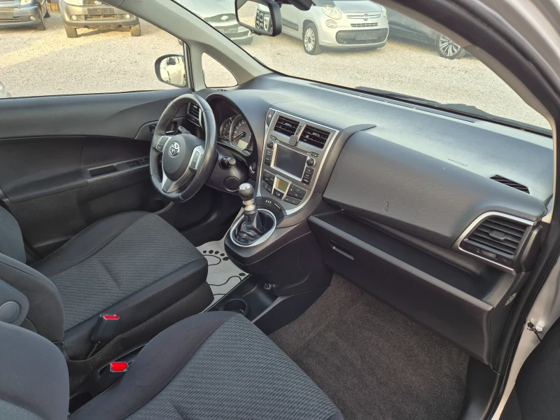 Toyota Verso S 1.4 D4D, снимка 5 - Автомобили и джипове - 47721124